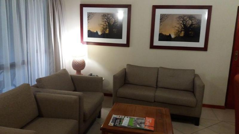Cresta Mowana Safari Lodge Kasane Buitenkant foto