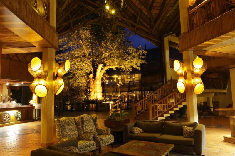Cresta Mowana Safari Lodge Kasane Buitenkant foto