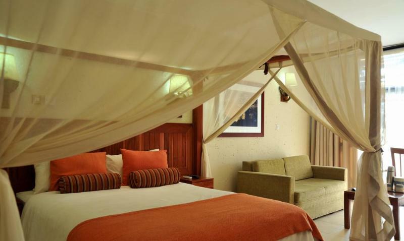 Cresta Mowana Safari Lodge Kasane Buitenkant foto