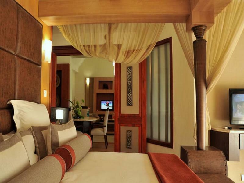 Cresta Mowana Safari Lodge Kasane Buitenkant foto