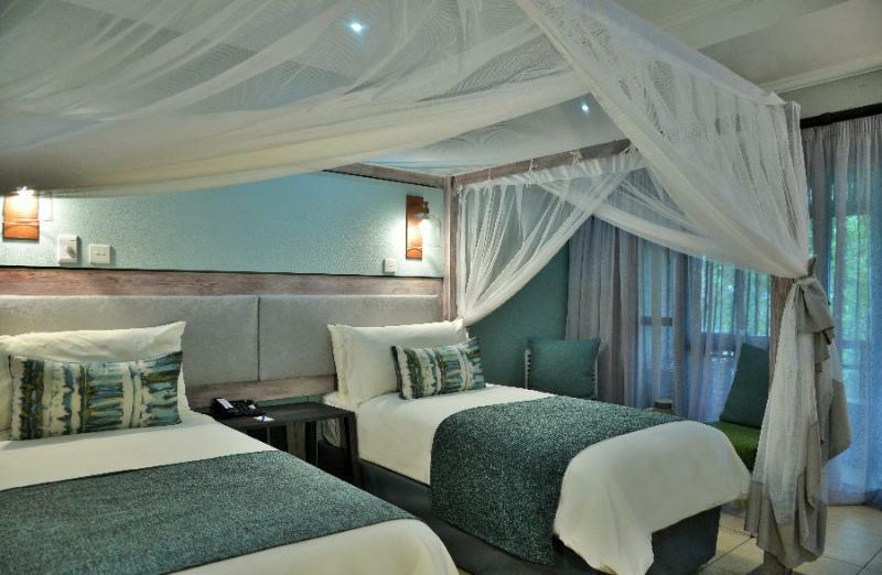 Cresta Mowana Safari Lodge Kasane Buitenkant foto