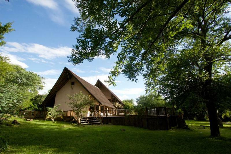 Cresta Mowana Safari Lodge Kasane Buitenkant foto